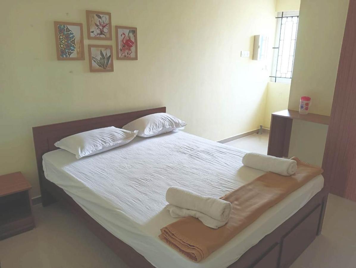 Surathi Enclave Standard Rooms Karumattampatti Kültér fotó